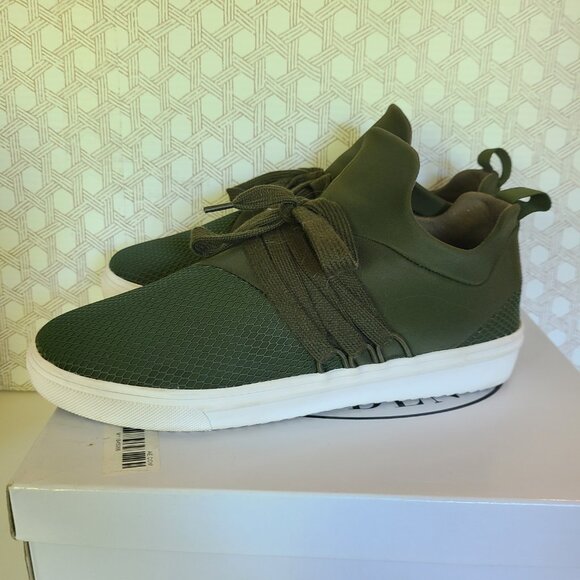 STEVE MADDEN Lancer Womens 9 Olive Green Low-Top Sneakers Casual Slip On Shoe - Picture 3 of 15